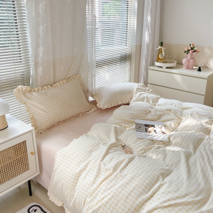 91家纺网 家纺一手货源 找家纺 时年家纺 2022新款240g亲肤牛奶绒小美好花边款四件套 小美好-芝士黄