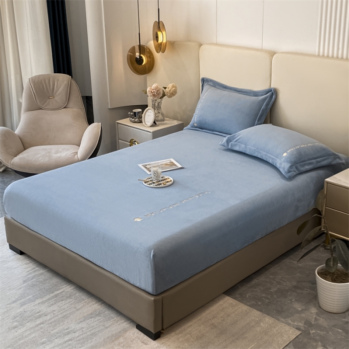 91家纺网 家纺一手货源 找家纺 蓝巢 2022新款牛奶绒轻奢单床笠 轻奢-宾利蓝