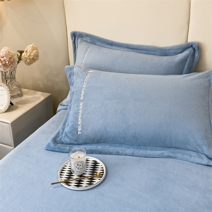 91家纺网 家纺一手货源 找家纺 蓝巢 2022新款牛奶绒轻奢单床笠 轻奢-宾利蓝