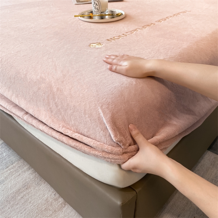 91家纺网 家纺一手货源 找家纺 蓝巢 2022新款牛奶绒轻奢单床笠 轻奢-豆沙