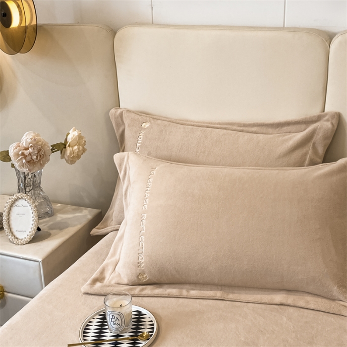 91家纺网 家纺一手货源 找家纺 蓝巢 2022新款牛奶绒轻奢单床笠 轻奢-米驼