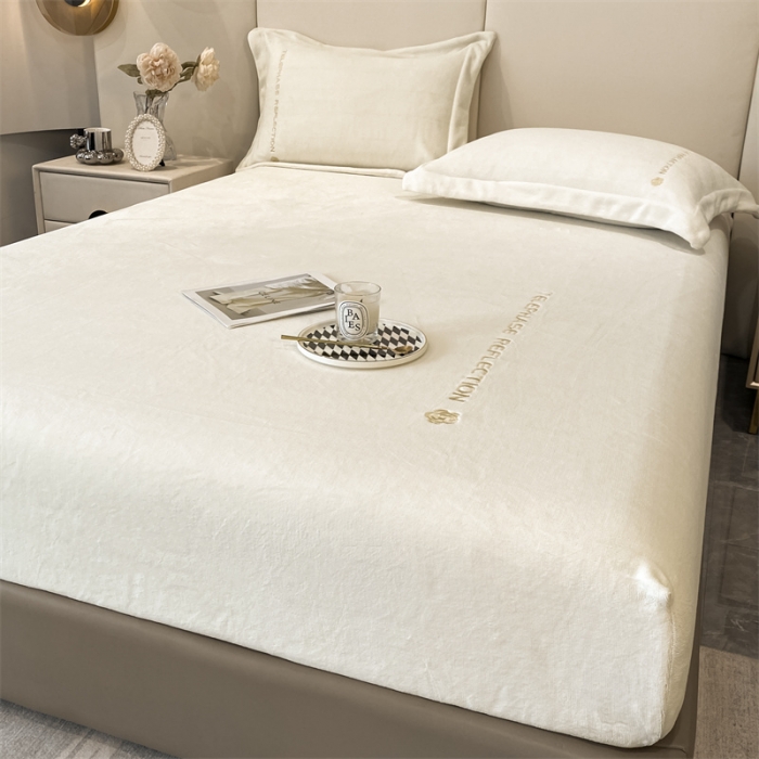 91家纺网 家纺一手货源 找家纺 蓝巢 2022新款牛奶绒轻奢单床笠 轻奢-奶昔白