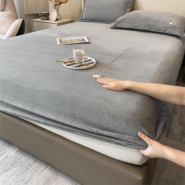 91家纺网 家纺一手货源 找家纺 蓝巢 2022新款牛奶绒轻奢单床笠 轻奢-中灰