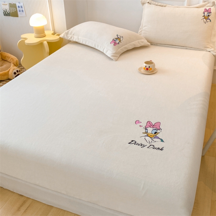 91家纺网 家纺一手货源 找家纺 蓝巢 2022新款牛奶绒迪士尼单床笠 迪士尼-奶昔白