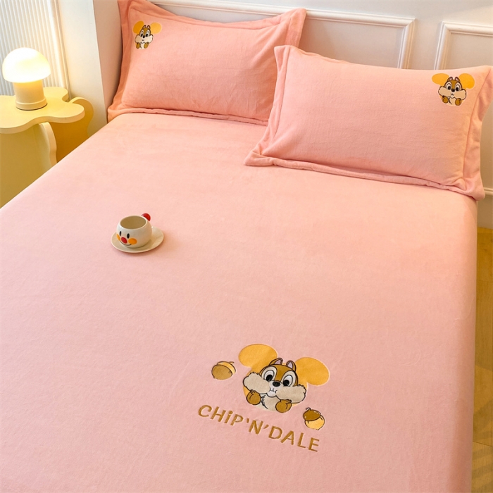 91家纺网 家纺一手货源 找家纺 蓝巢 2022新款牛奶绒迪士尼单床笠 迪士尼-浅粉