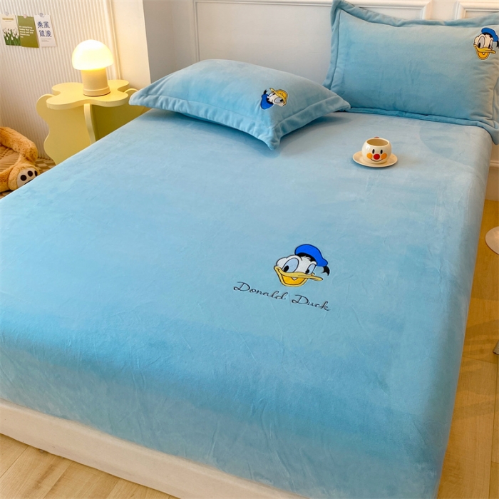 91家纺网 家纺一手货源 找家纺 蓝巢 2022新款牛奶绒迪士尼单床笠 迪士尼-天空蓝