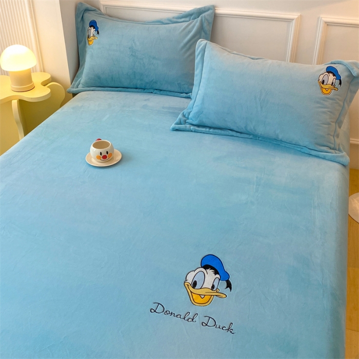 91家纺网 家纺一手货源 找家纺 蓝巢 2022新款牛奶绒迪士尼单床笠 迪士尼-天空蓝