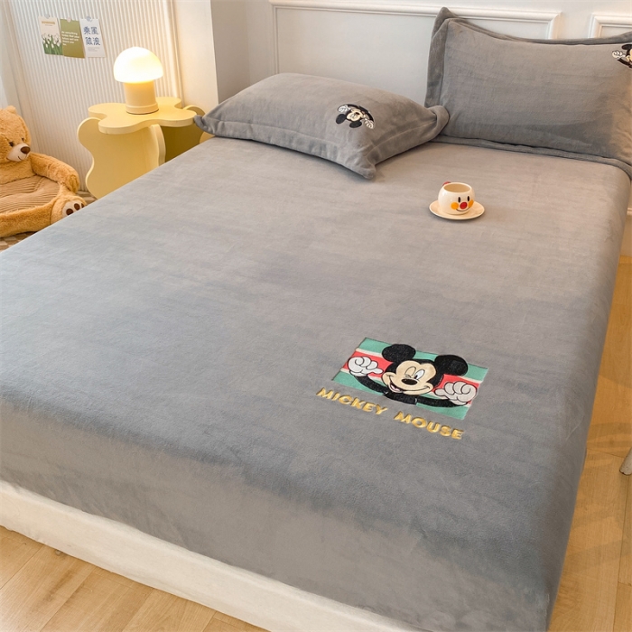 91家纺网 家纺一手货源 找家纺 蓝巢 2022新款牛奶绒迪士尼单床笠 迪士尼-中灰