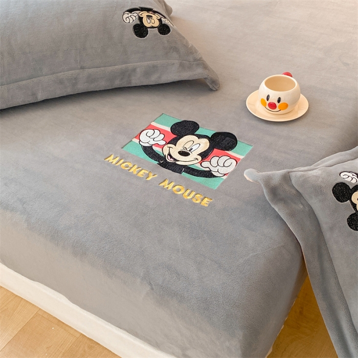 91家纺网 家纺一手货源 找家纺 蓝巢 2022新款牛奶绒迪士尼单床笠 迪士尼-中灰