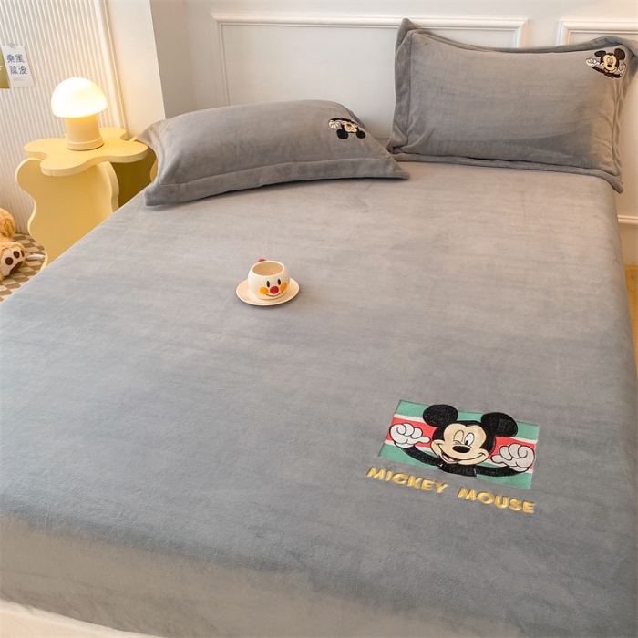 91家纺网 家纺一手货源 找家纺 蓝巢 2022新款牛奶绒迪士尼单床笠 迪士尼-中灰