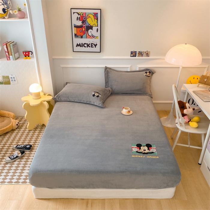 91家纺网 家纺一手货源 找家纺 蓝巢 2022新款牛奶绒迪士尼单床笠 迪士尼-中灰