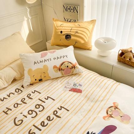 91家纺网 家纺一手货源 找家纺 圆岛家纺 2022新款迪士尼大版牛奶绒宝宝绒四件套 维尼家族