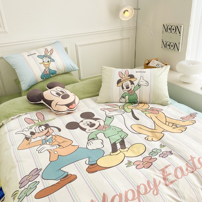 91家纺网 家纺一手货源 找家纺 圆岛家纺2022新款迪士尼大版牛奶绒宝宝绒四件套 米老鼠家族