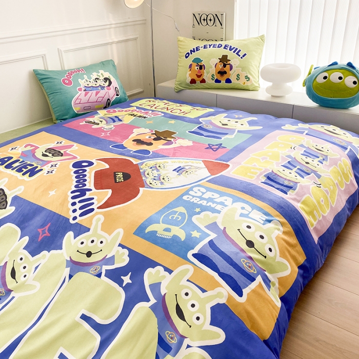 91家纺网 家纺一手货源 找家纺 圆岛家纺 2022新款迪士尼大版牛奶绒宝宝绒四件套 三眼仔