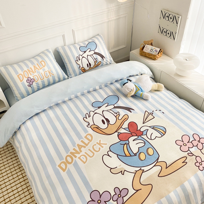 91家纺网 家纺一手货源 找家纺 圆岛家纺 2022新款迪士尼大版牛奶绒宝宝绒四件套 唐老鸭