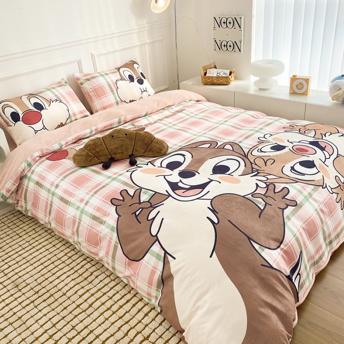 91家纺网 家纺一手货源 找家纺 圆岛家纺 2022新款迪士尼大版牛奶绒宝宝绒四件套 奇奇蒂蒂