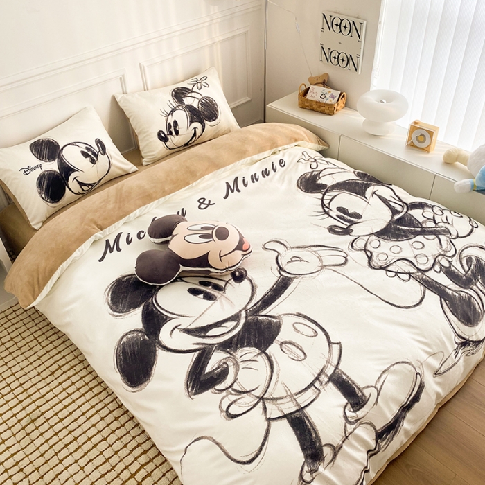 91家纺网 家纺一手货源 找家纺 圆岛家纺2022新款迪士尼大版牛奶绒宝宝绒四件套 米奇&amp;米妮