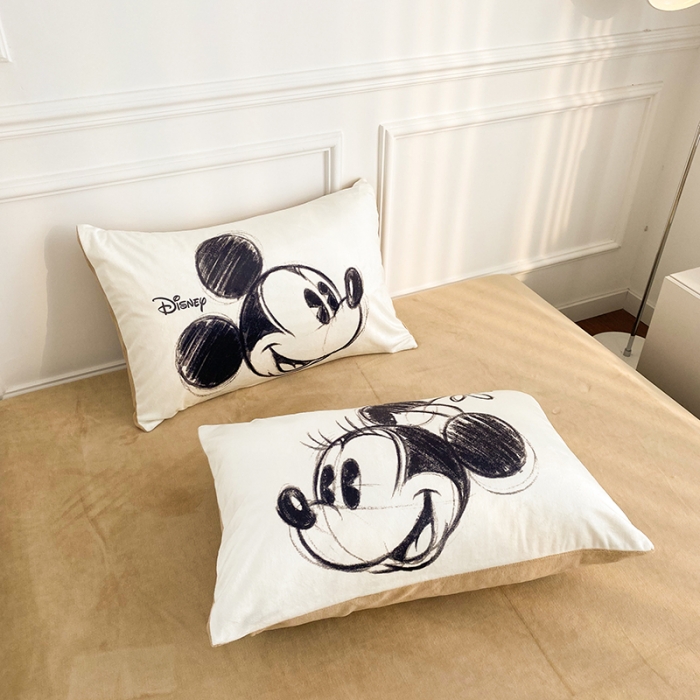 91家纺网 家纺一手货源 找家纺 圆岛家纺2022新款迪士尼大版牛奶绒宝宝绒四件套 米奇&amp;米妮