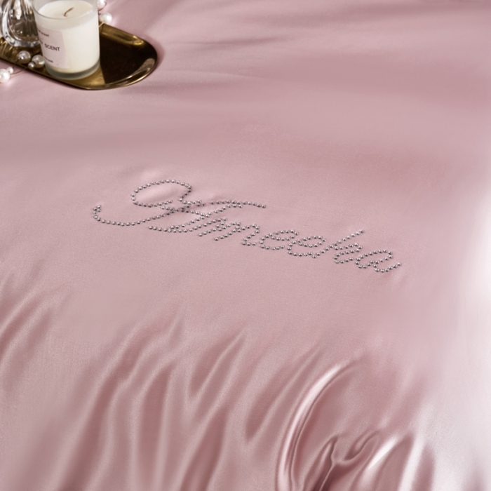 91家纺网 家纺一手货源 找家纺 缔缦 2022新款真丝棉四件套澜庭假日 豆沙粉