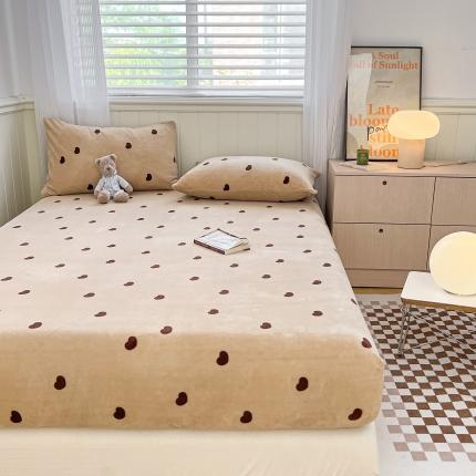 91家纺网 家纺一手货源 找家纺 （总）三朵 2022新款高克重牛奶绒印花床笠