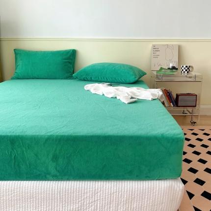 91家纺网 家纺一手货源 找家纺 （总）三朵 2022新款高克重牛奶绒印花床笠