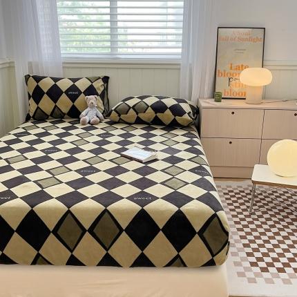 91家纺网 家纺一手货源 找家纺 （总）三朵 2022新款高克重牛奶绒印花床笠