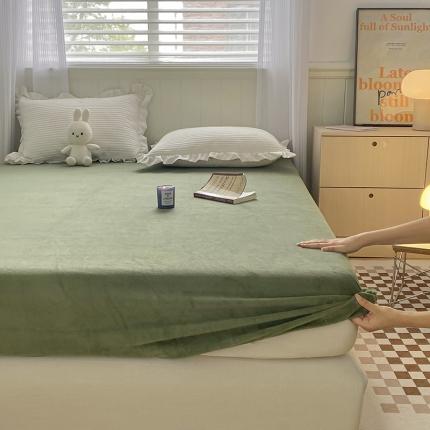 91家纺网 家纺一手货源 找家纺 （总）三朵 2022新款高克重牛奶绒印花床笠