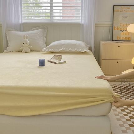 91家纺网 家纺一手货源 找家纺 （总）三朵 2022新款高克重牛奶绒印花床笠