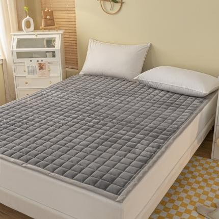 91家纺网 家纺一手货源 找家纺 总东宇2022新款直播供货A类母婴级高克重宝宝绒床垫-风格二