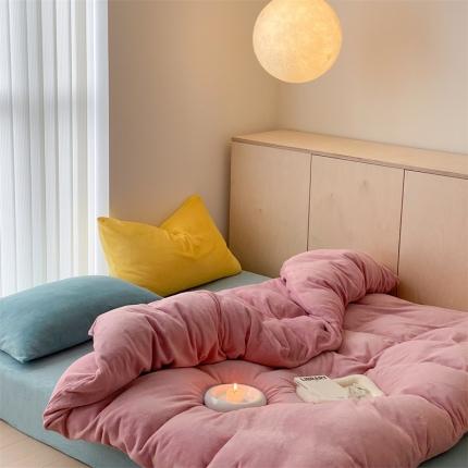 91家纺网 家纺一手货源 找家纺 时光里2022新款纯色混搭18色系列四件套 藕紫配兰黄兰