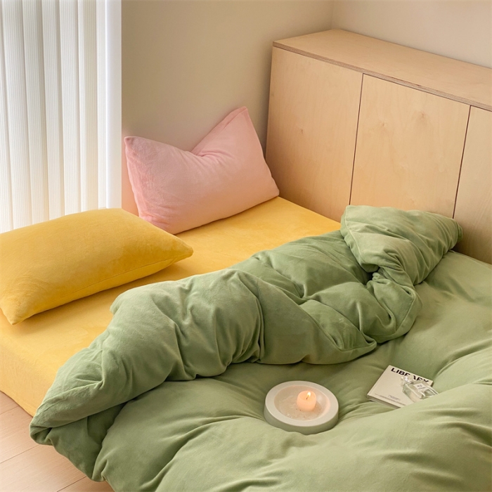 91家纺网 家纺一手货源 找家纺 时光里2022新款纯色混搭18色系列四件套 豆绿配黄粉黄