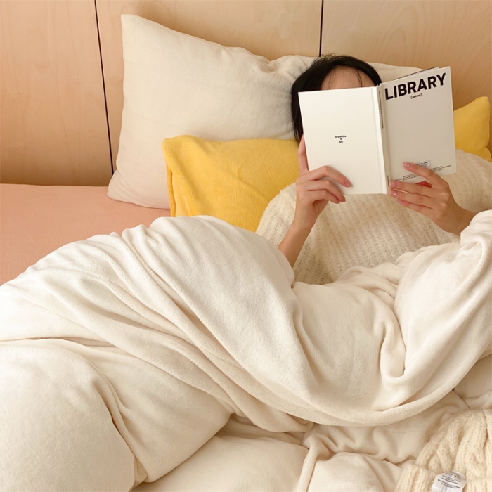 91家纺网 家纺一手货源 找家纺 时光里2022新款纯色混搭18色系列四件套 奶白配玉黄白