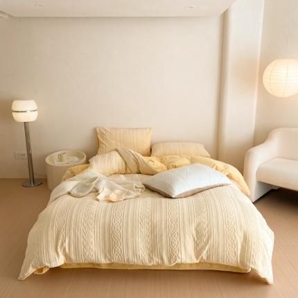 91家纺网 家纺一手货源 找家纺 梦享生活 新款加厚牛奶雕花绒四件套 花枝-奶黄（普通款）