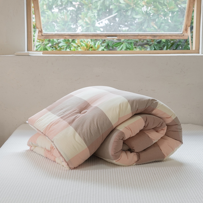 91家纺网 家纺一手货源 找家纺 棉邦2022新款全棉水洗棉大豆被 粉大格