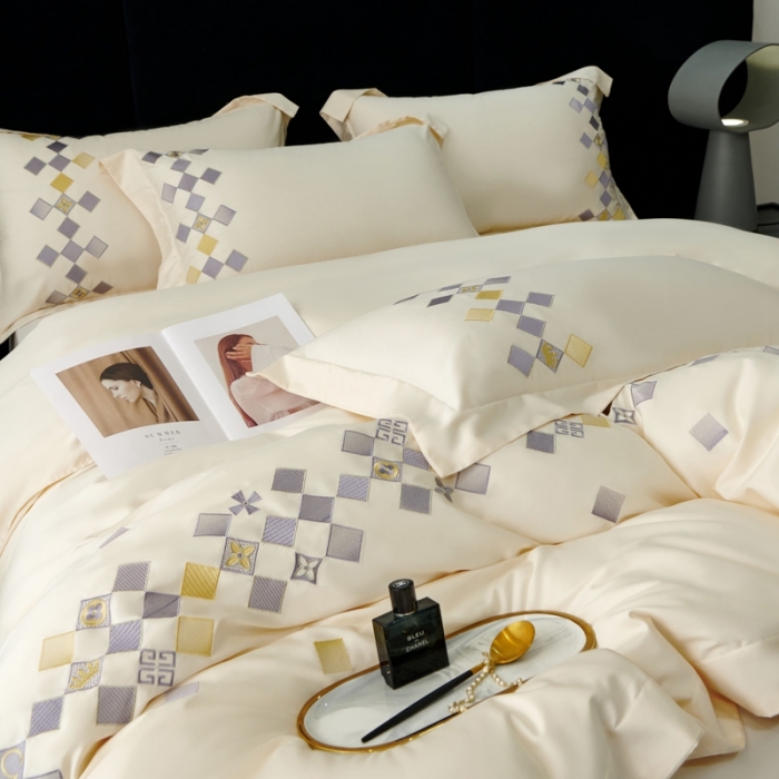 91家纺网 家纺一手货源 找家纺 宅家居 180支阿克苏长绒棉刺绣全棉四件套-芙尼系列 奶昔白