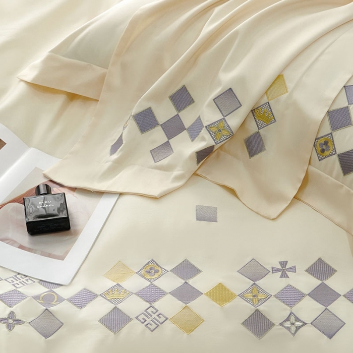 91家纺网 家纺一手货源 找家纺 宅家居 180支阿克苏长绒棉刺绣全棉四件套-芙尼系列 奶昔白