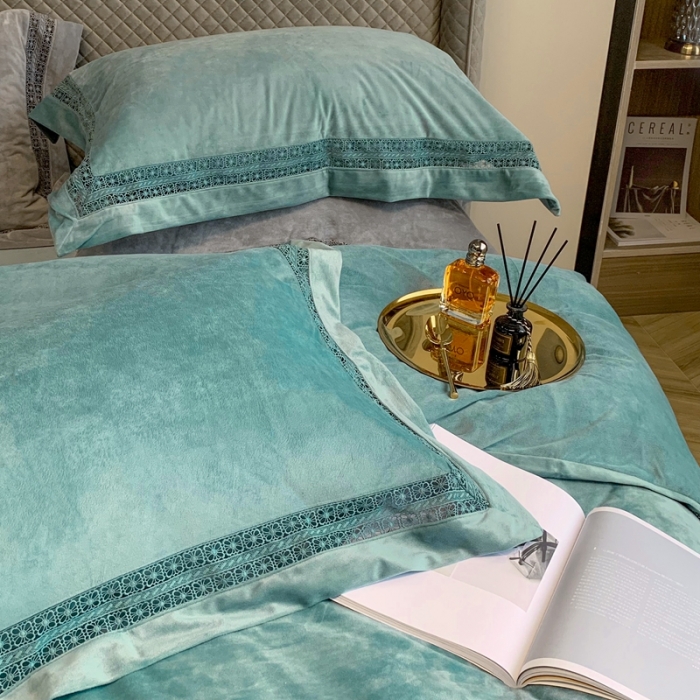 91家纺网 家纺一手货源 找家纺 榻尚 新款新款婴儿绒牛奶绒纯色镂空高端绒四件套 浅湖绿