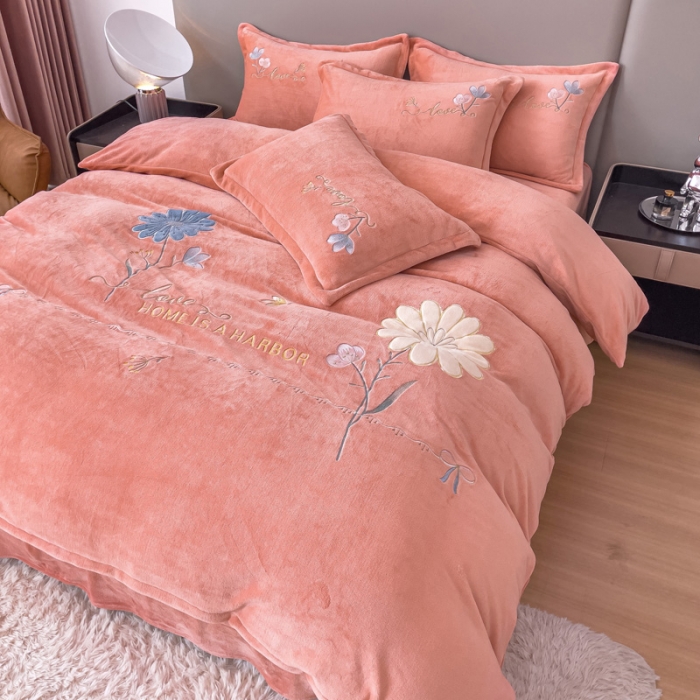 91家纺网 家纺一手货源 找家纺 靓生活 2022新款纯色牛奶绒绣花小清新床裙四件套-初遇 桔色