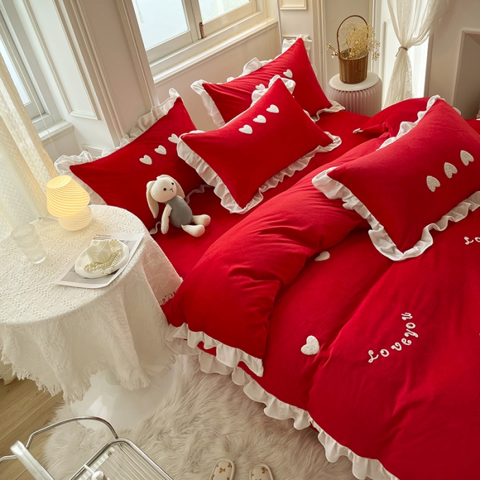 91家纺网 家纺一手货源 找家纺 金米诺 2022直播供货韩版花边纯色牛奶绒水晶四件套 大红