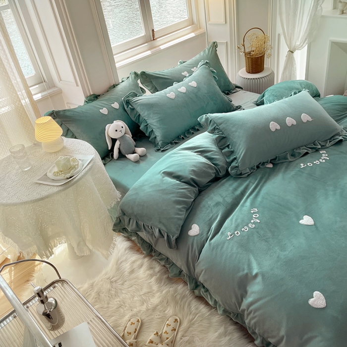 91家纺网 家纺一手货源 找家纺 金米诺 2022直播供货韩版花边纯色牛奶绒水晶四件套 橄榄绿