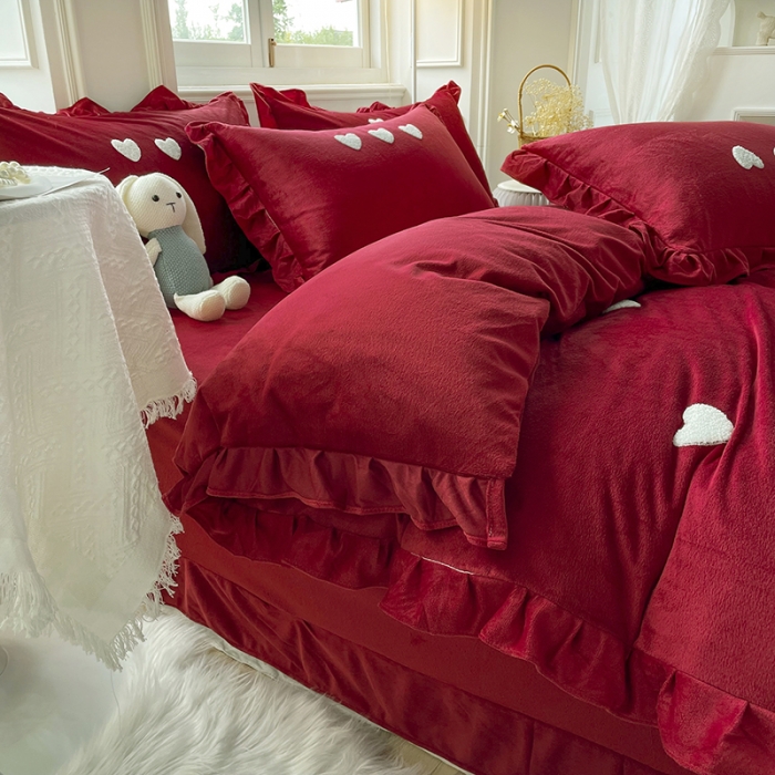 91家纺网 家纺一手货源 找家纺 金米诺 2022直播供货韩版花边纯色牛奶绒水晶四件套 樱桃红