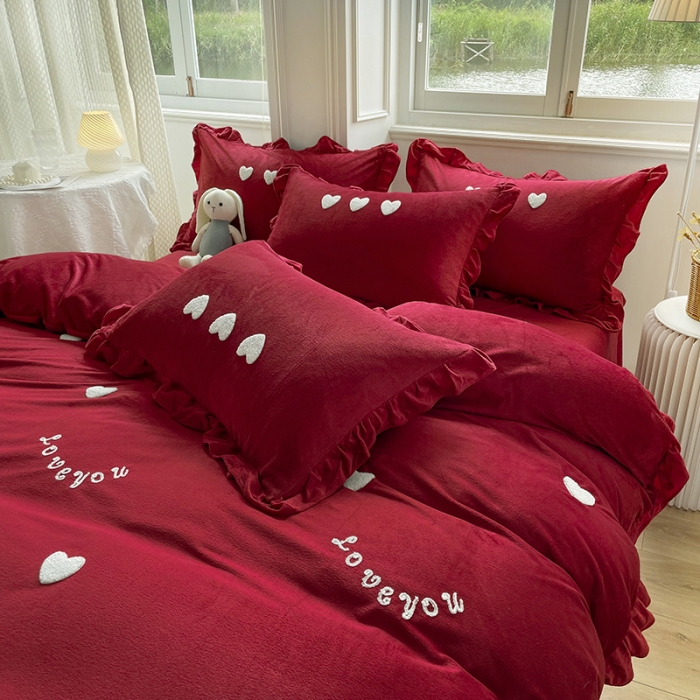 91家纺网 家纺一手货源 找家纺 金米诺 2022直播供货韩版花边纯色牛奶绒水晶四件套 樱桃红