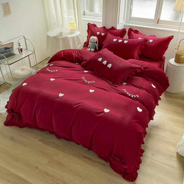 91家纺网 家纺一手货源 找家纺 金米诺 2022直播供货韩版花边纯色牛奶绒水晶四件套 樱桃红