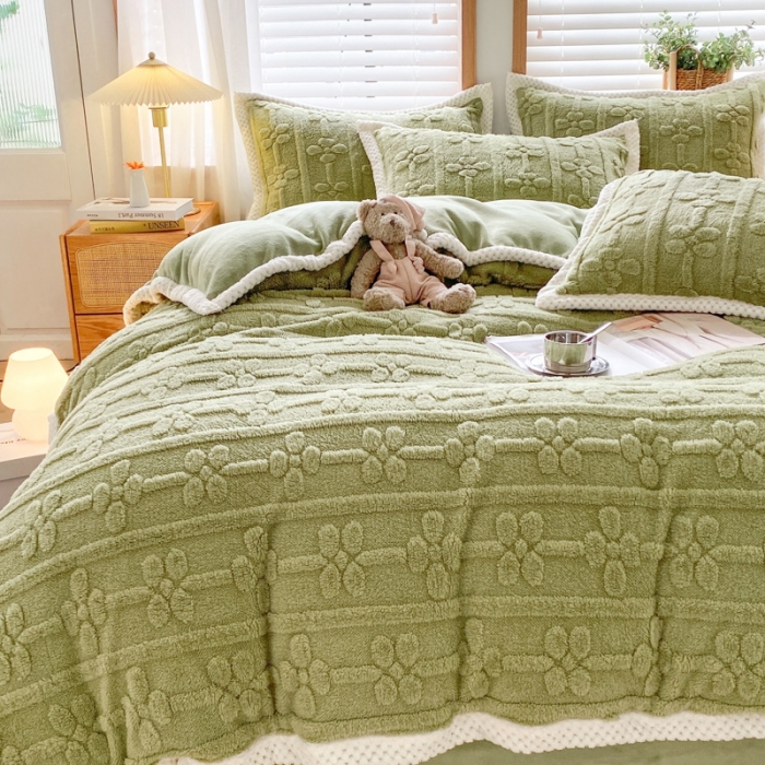 91家纺网 家纺一手货源 找家纺 蜜柚2024新款四叶草系列提花塔芙绒四件套四件套四叶草-果绿