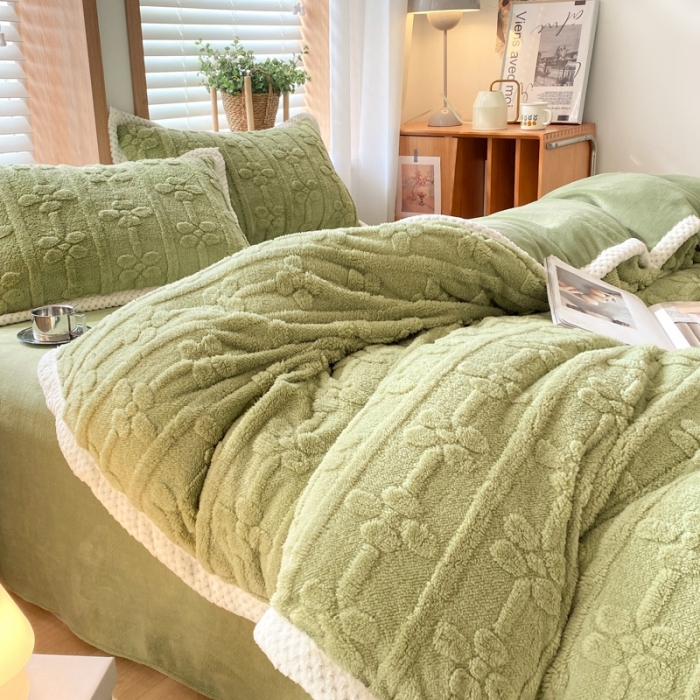 91家纺网 家纺一手货源 找家纺 蜜柚2024新款四叶草系列提花塔芙绒四件套四件套四叶草-果绿