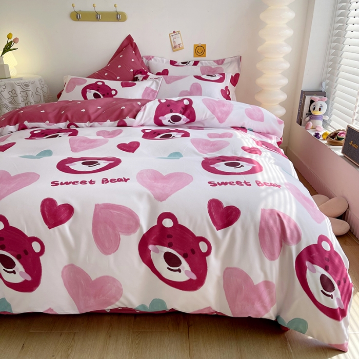 91家纺网 家纺一手货源 找家纺 小芽 迪士尼植物羊绒四件套 爱心草莓熊