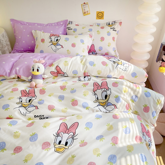 91家纺网 家纺一手货源 找家纺 小芽 迪士尼植物羊绒四件套 草莓黛西