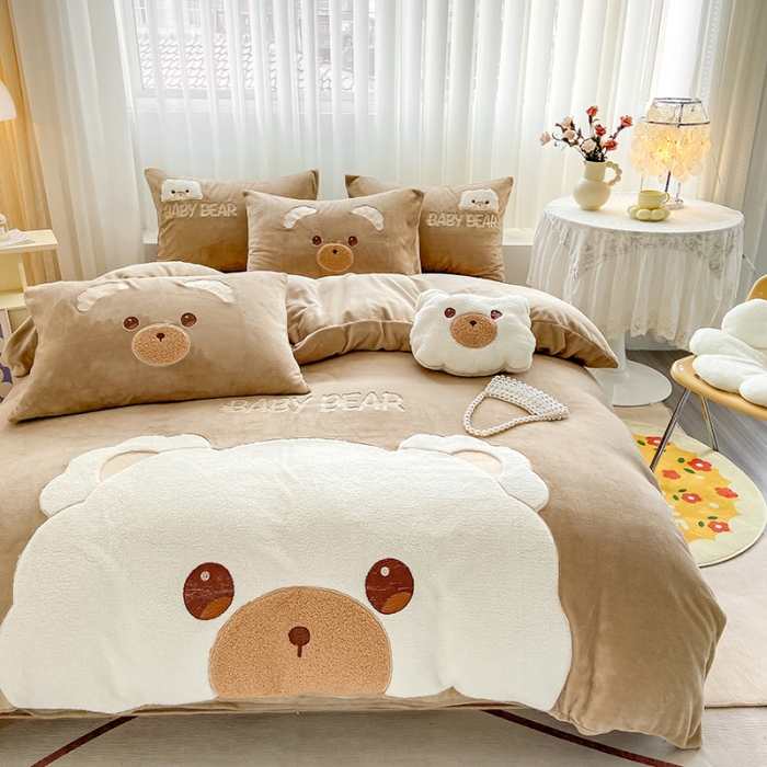 91家纺网 家纺一手货源 找家纺 （总）涵宸2022新款加厚牛奶绒贴布绣系列四件套