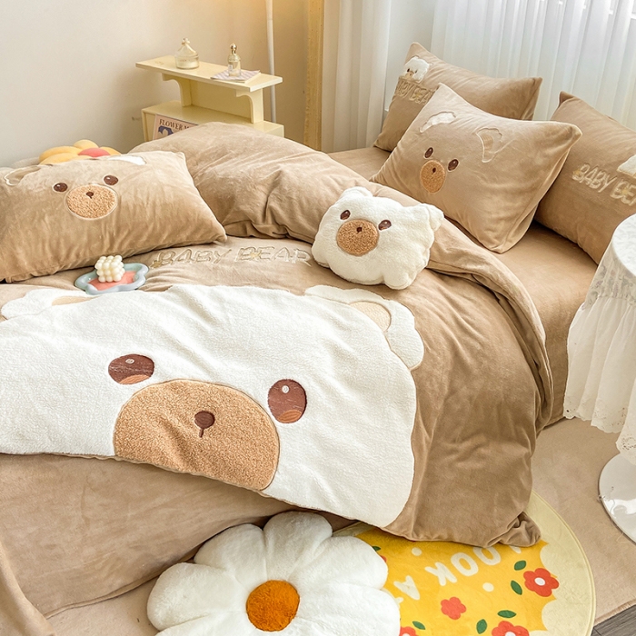 91家纺网 家纺一手货源 找家纺 （总）涵宸2022新款加厚牛奶绒贴布绣系列四件套