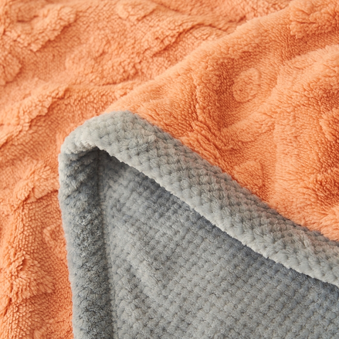 91家纺网 家纺一手货源 找家纺 21度C 2023新款塔复绒+贝贝绒双层复合毯 凌角点-焦糖橙